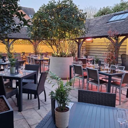 The Lion Hotel Brewood Exterior foto
